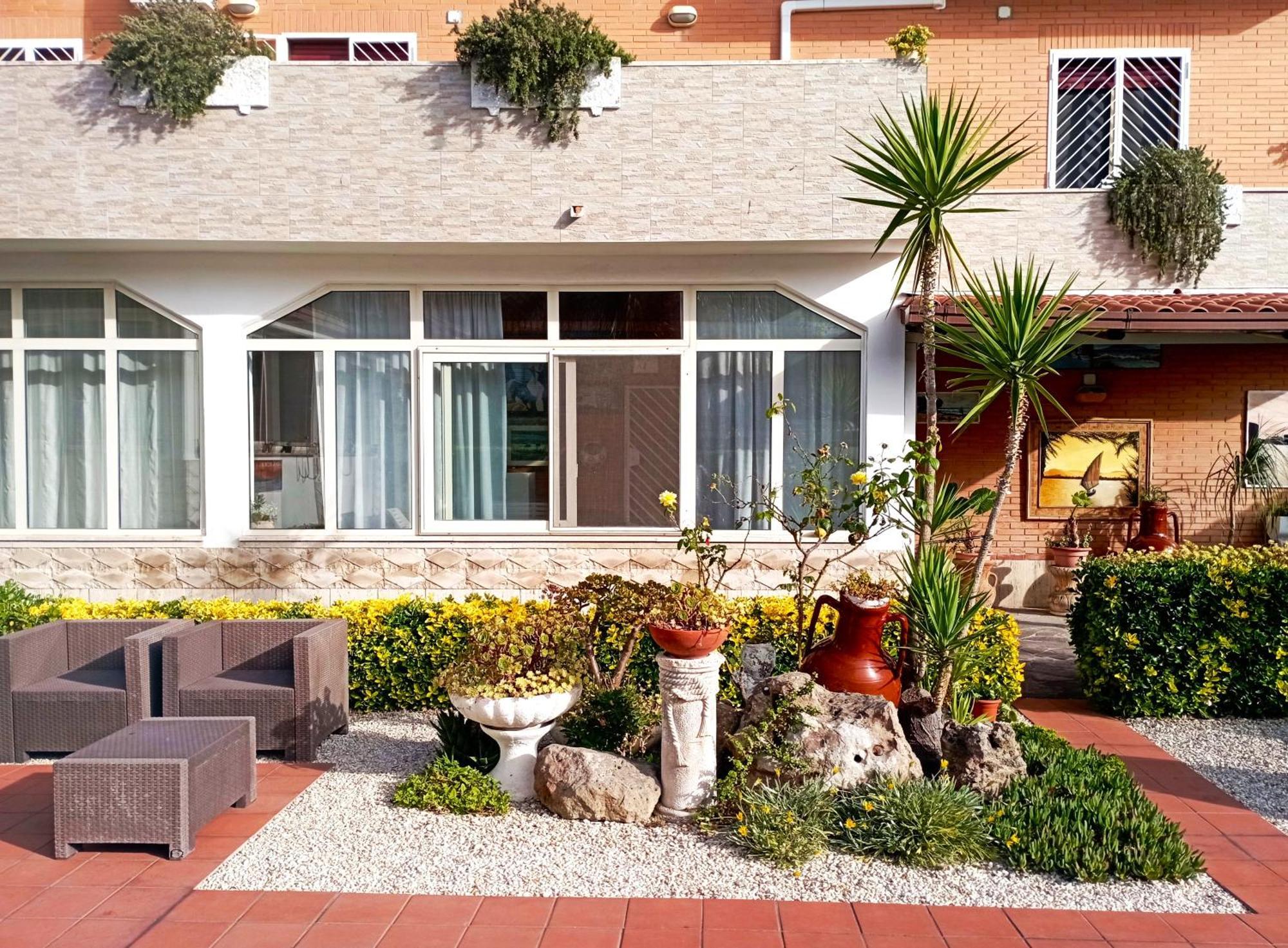 Villa A Casa Dell' Artista Fiumicino Exterior foto